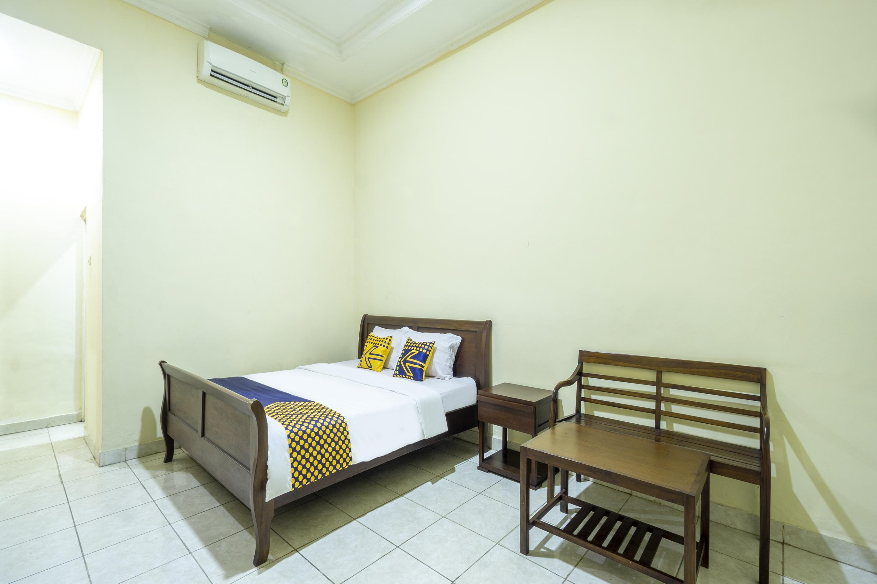 Super Oyo 3978 Hotel Danau Indah Bekasi Exterior foto