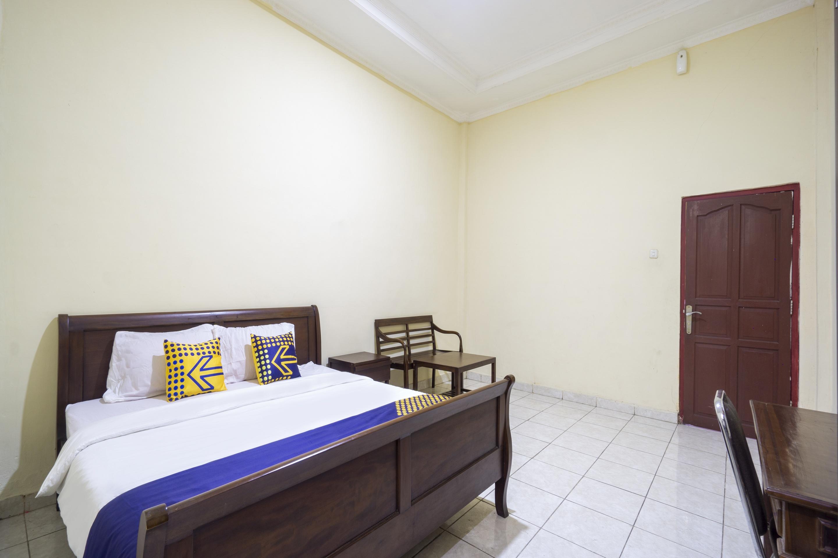 Super Oyo 3978 Hotel Danau Indah Bekasi Exterior foto