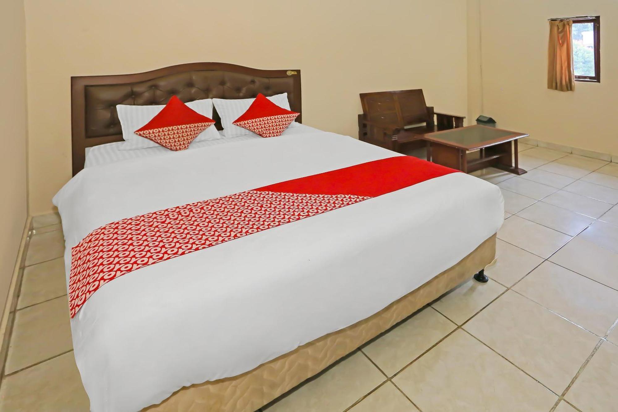 Super Oyo 3978 Hotel Danau Indah Bekasi Exterior foto
